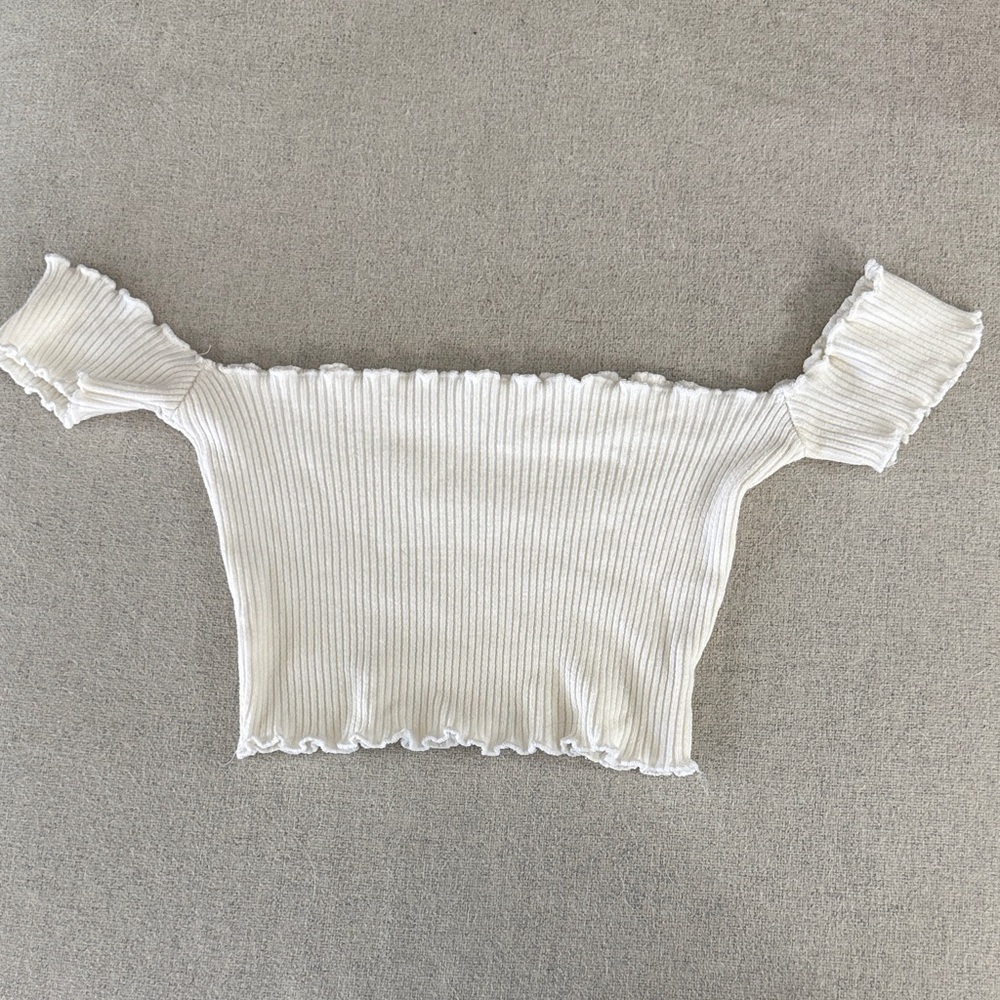 Elegant Off-Shoulder White Ribbed Top